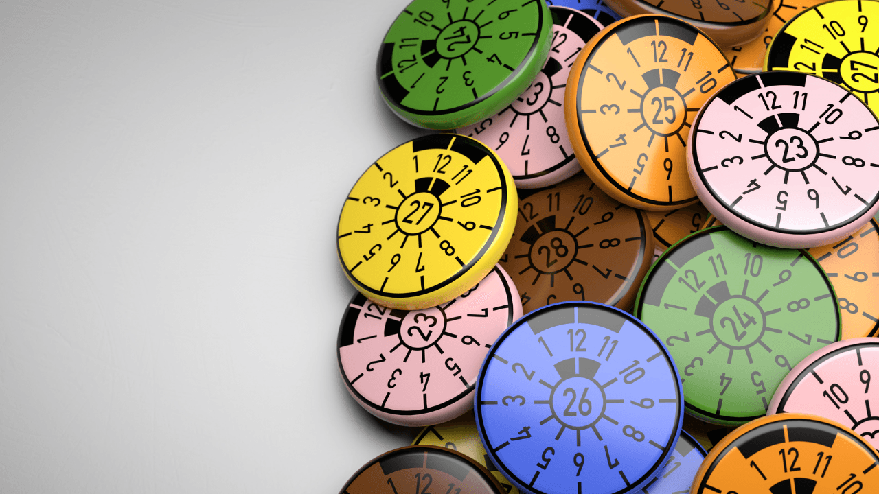 TÜV-Plakette – Alles zur Hauptuntersuchung auf dem Nummernschild